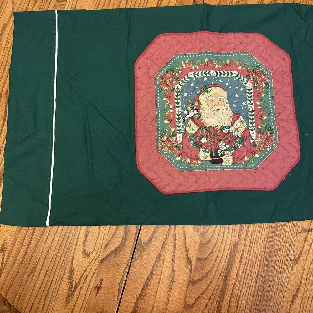 Set Of Green Vintage‎ Canon Queen Pillowcases With Quilted Santa St. Nicholas